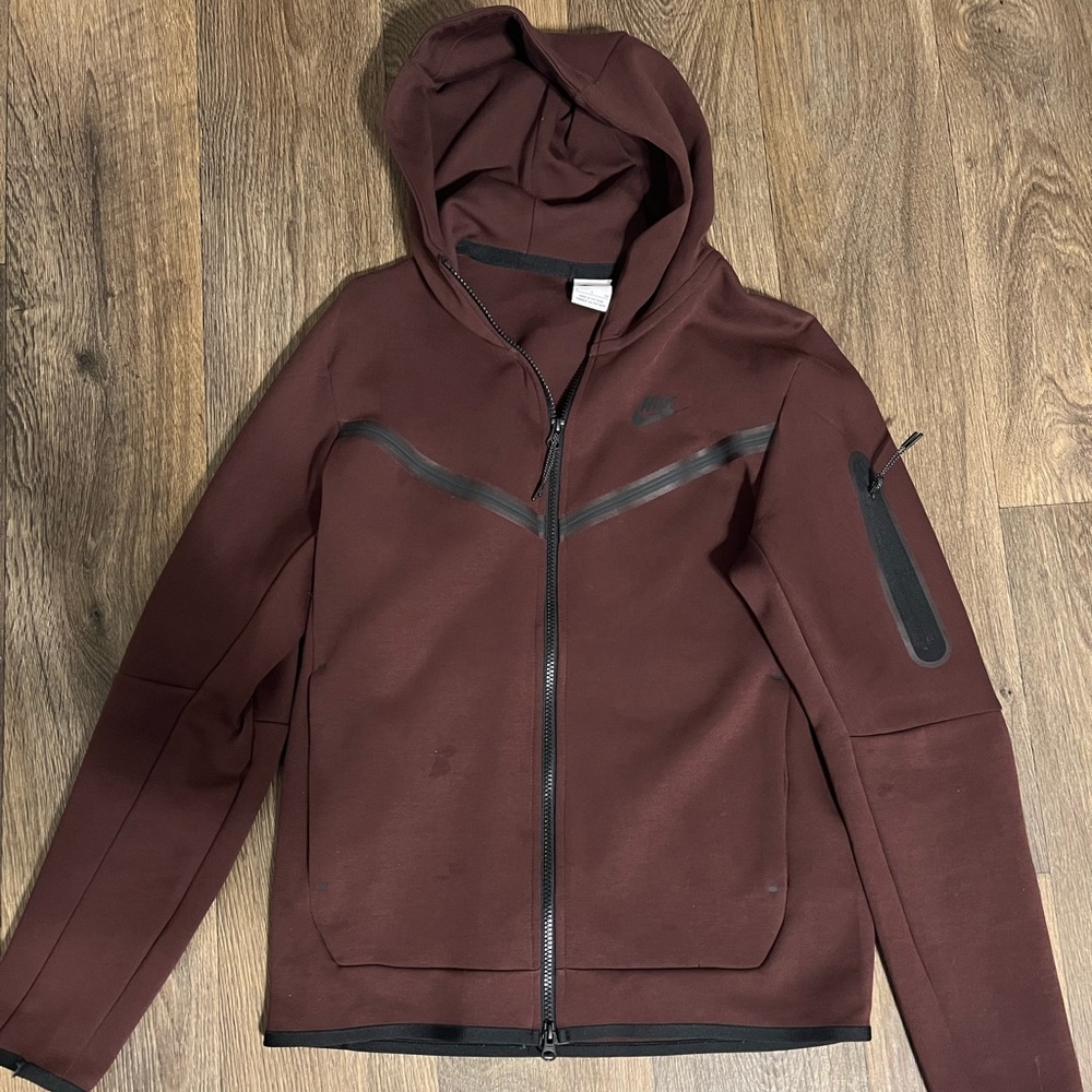 Earth/Black Nike Fleece Tech